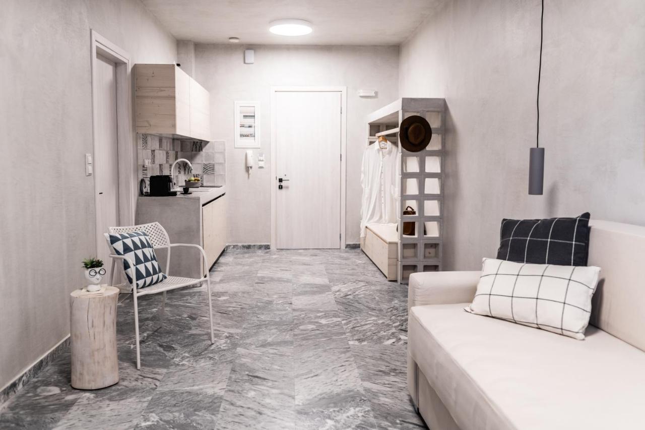 Iraklitsa Suites Nea Iraklitsa Exteriör bild